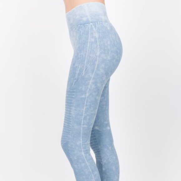 Vintage Wash Moto Detailed Seamless Tights - Picture 6 of 7